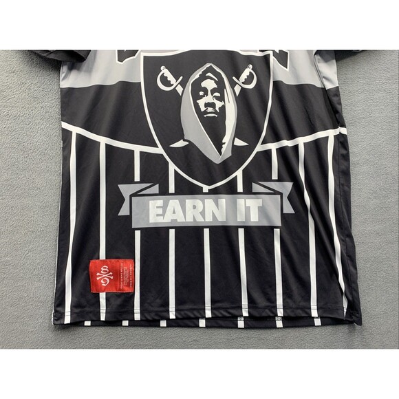 Eight & Nine MFG Co  Graphic Tee Shirt Juice Earn It Tupac 2Pac crewneck Vtg - Picture 15 of 16